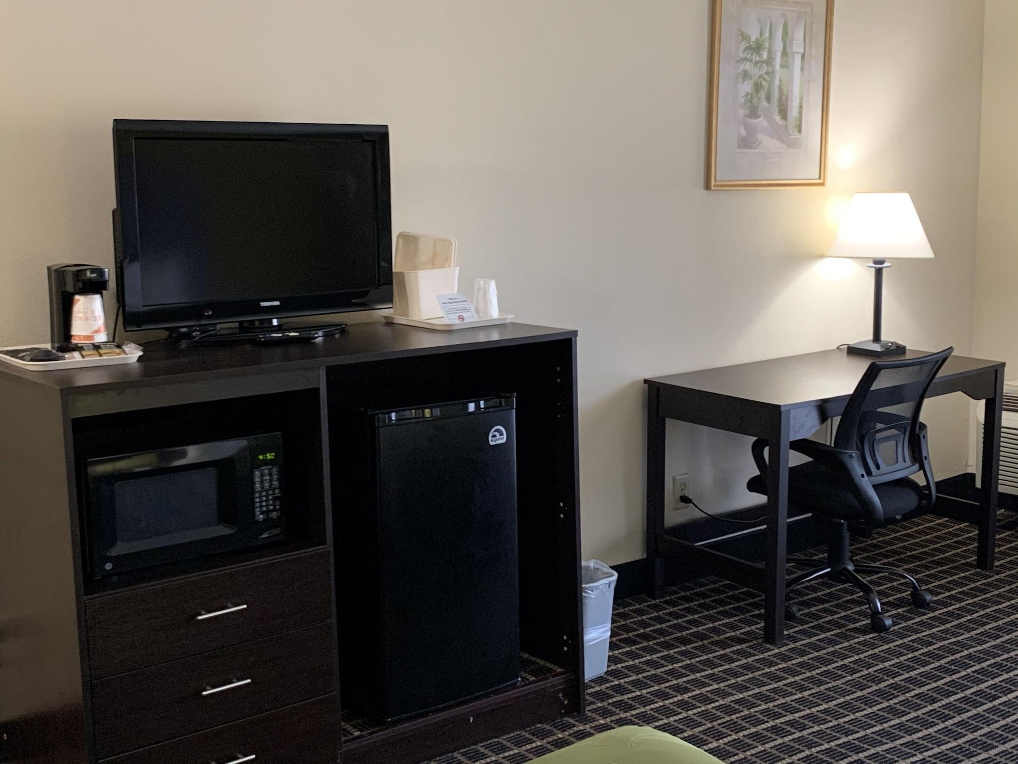 Quality Inn & Suites Pensacola Bayview Ferry Pass Esterno foto