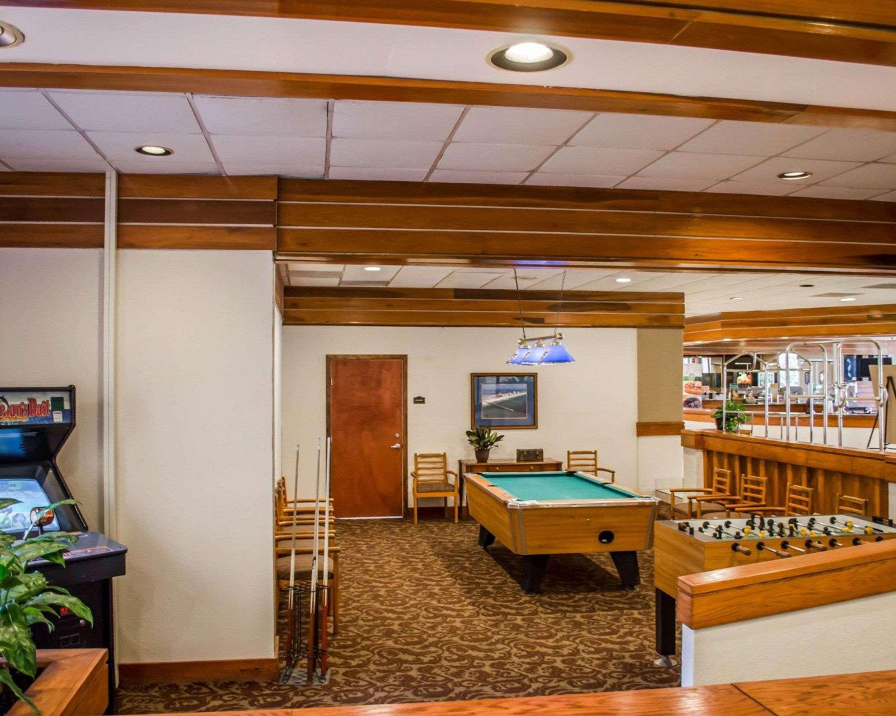 Quality Inn & Suites Pensacola Bayview Ferry Pass Esterno foto