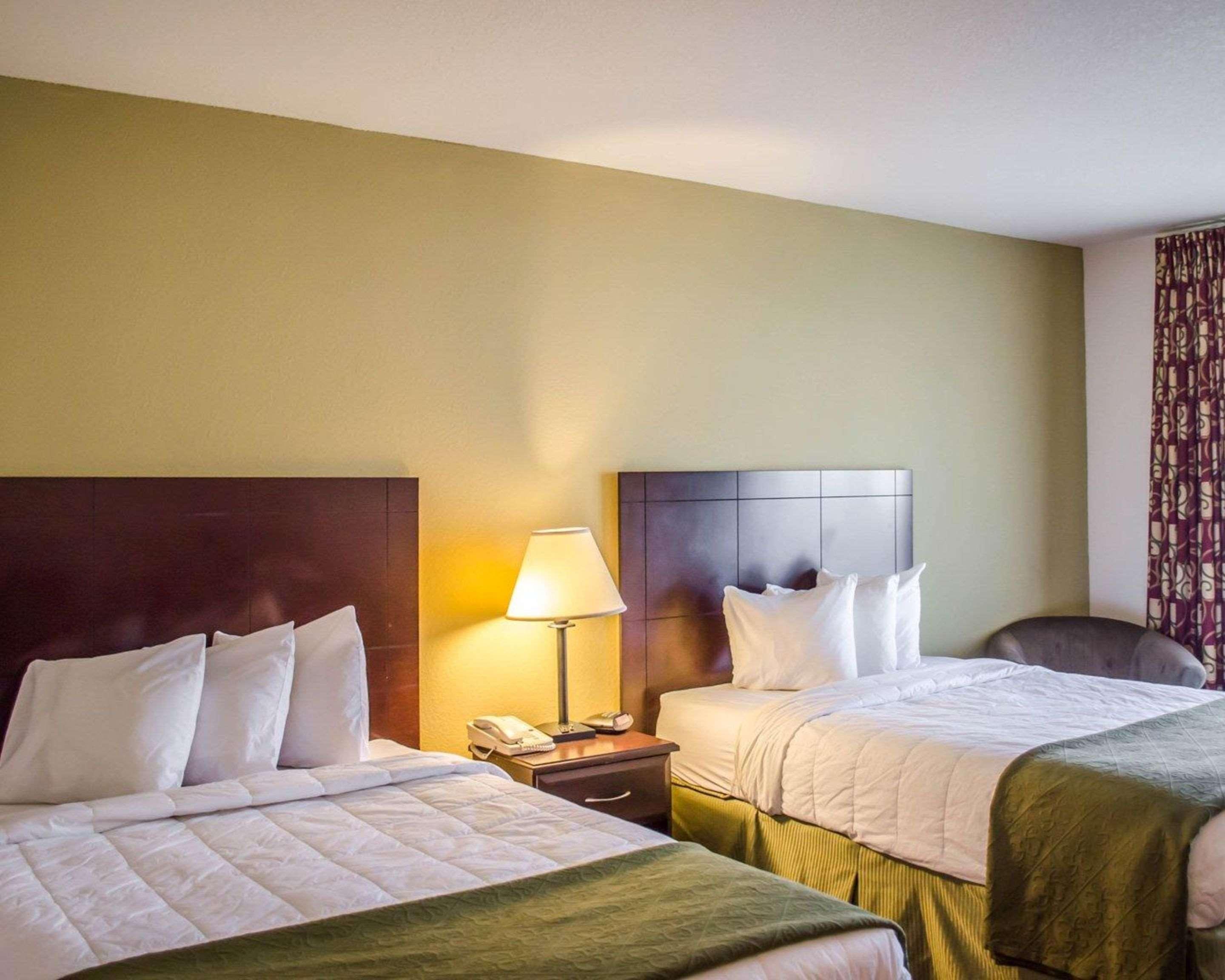 Quality Inn & Suites Pensacola Bayview Ferry Pass Esterno foto